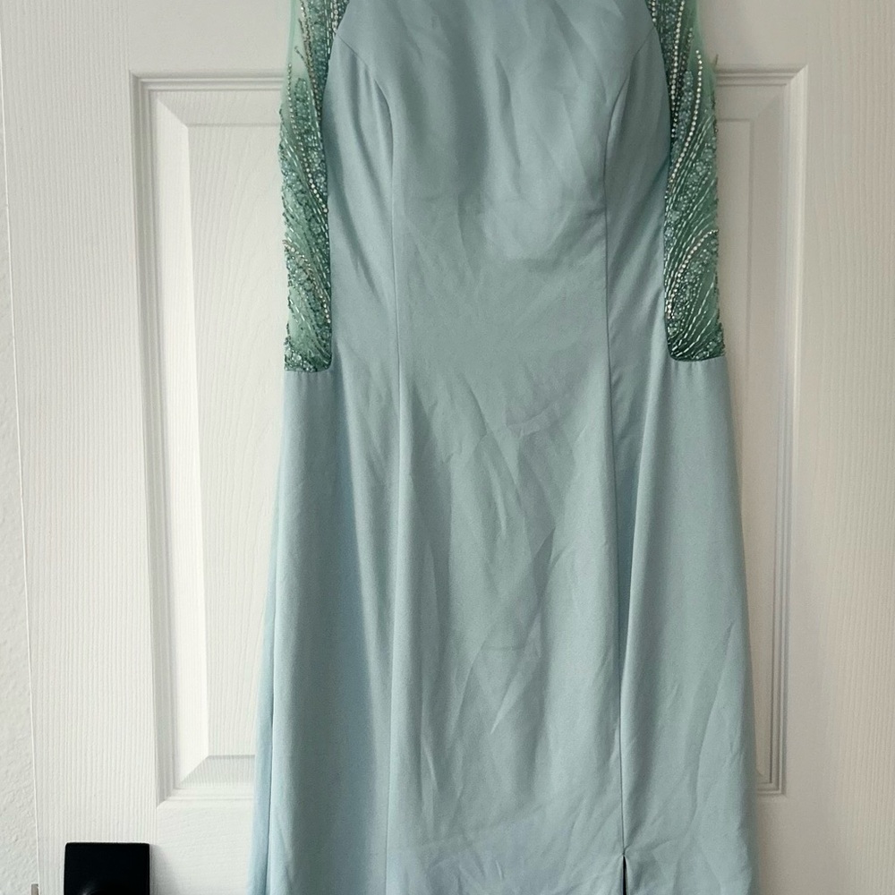 Blue embroidered dress - Picture 3 of 7